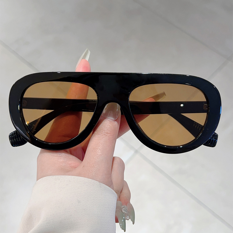 نظارات شمسية للرجال بتصميم الط - مراجعة Vintage Fashion Enthusiasts وسعره